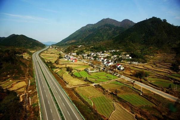 沿江高速公路铜陵连接线